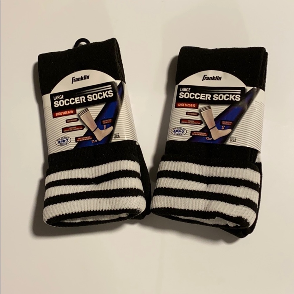 2 pairs of Franklin size Large soccer socks